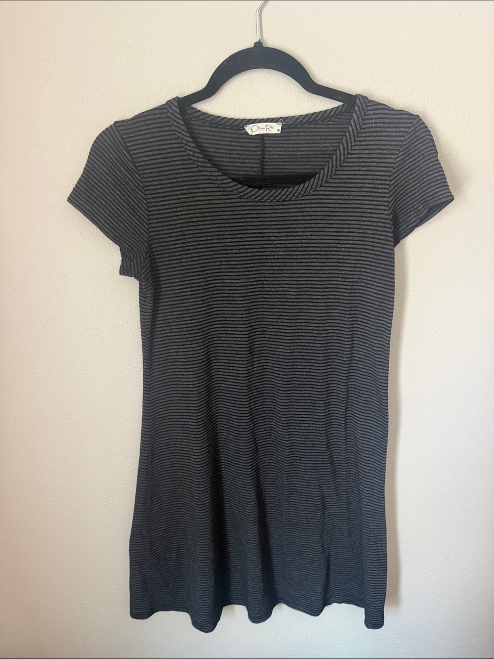 Olivia Rae Black & Gray Striped Short Sleeve Tee